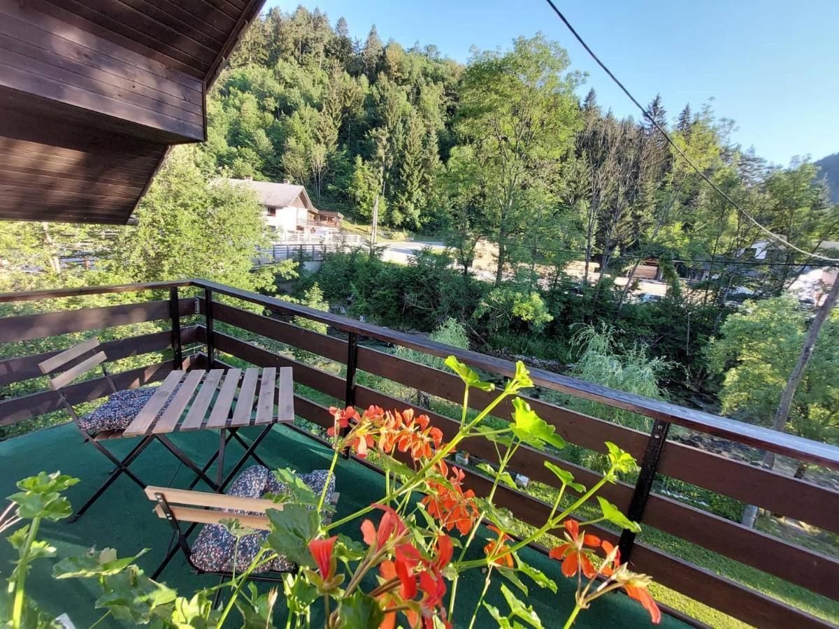 The Riverside Chill Hostel Bled Exterior photo